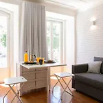 Sunny Photographers Studio Apartment With Balcony In Alcantara
